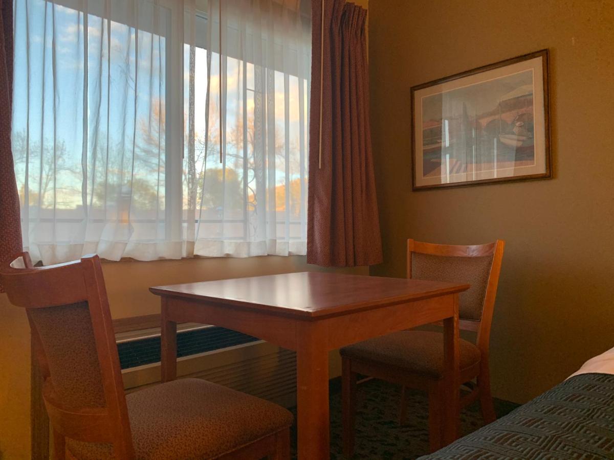 Sunset Inn - Джон-Дэй Экстерьер фото